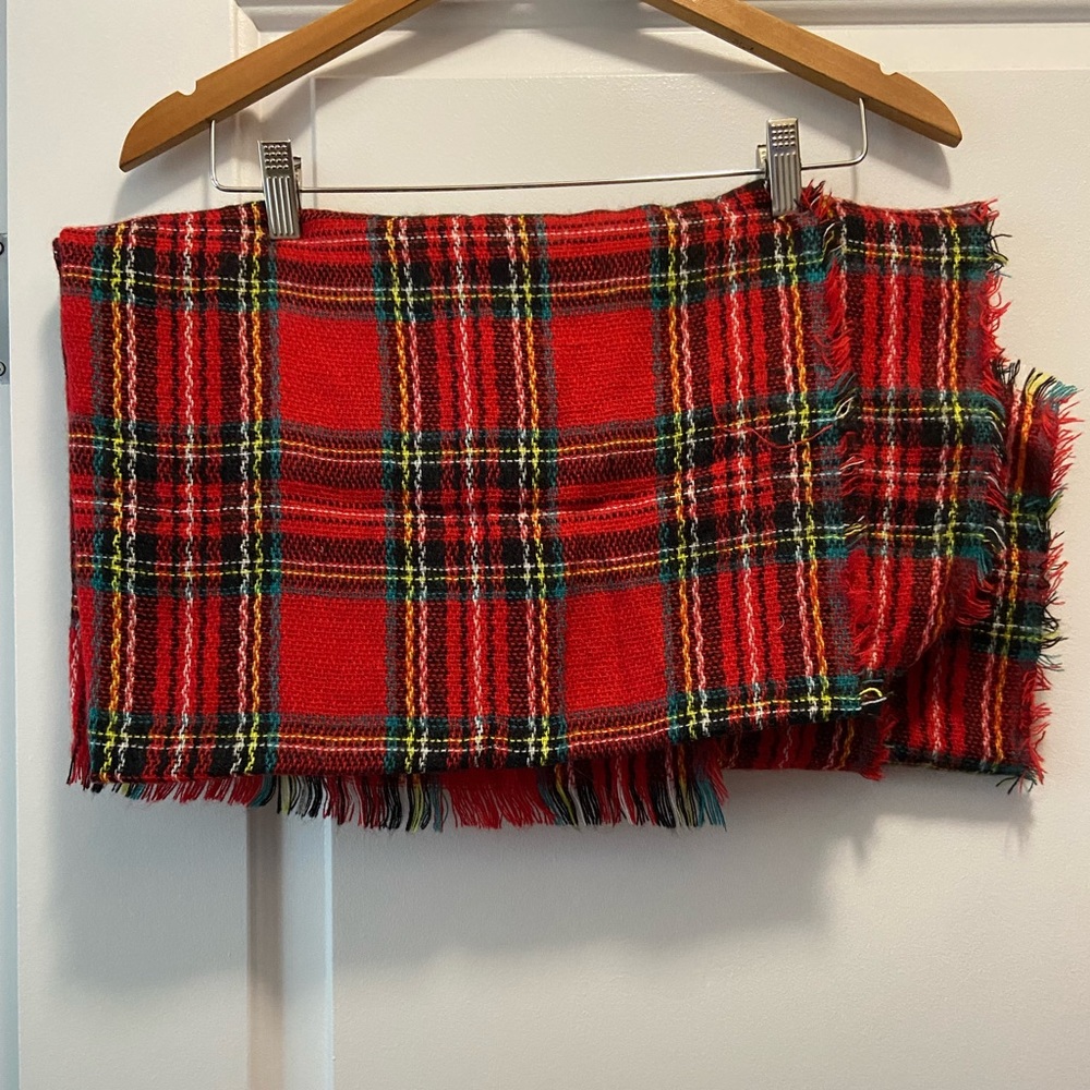 Old Navy Plaid Blanket Scarf